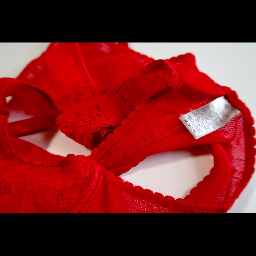 Victoria’s Secret Red Garter Belt - Picture 5 of 5